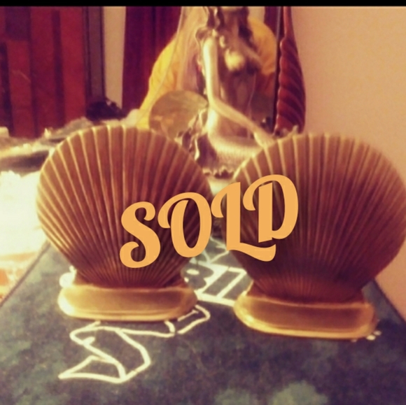 Two brass shell book ends - Picture 1 of 8